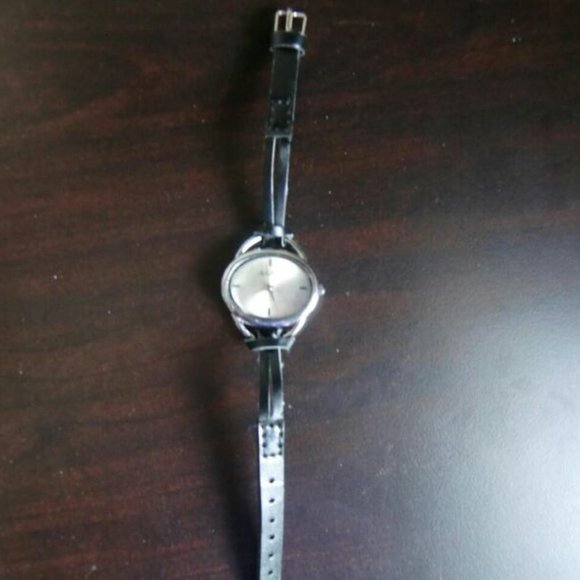 ⚡3/$20⚡ Julius Women's Watch - Picture 2 of 2